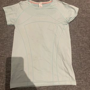Ivivva tee